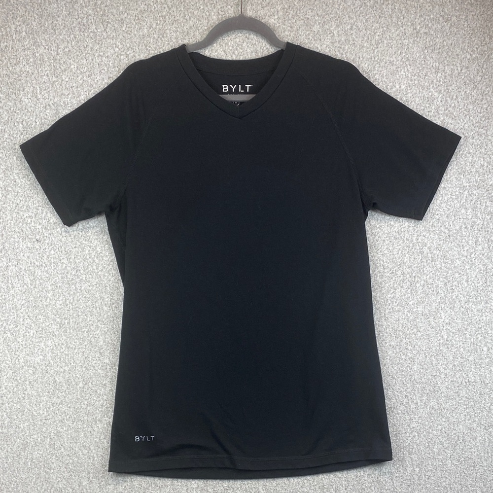 BYLT premium v-neck M black basics casual workout gym athleisure